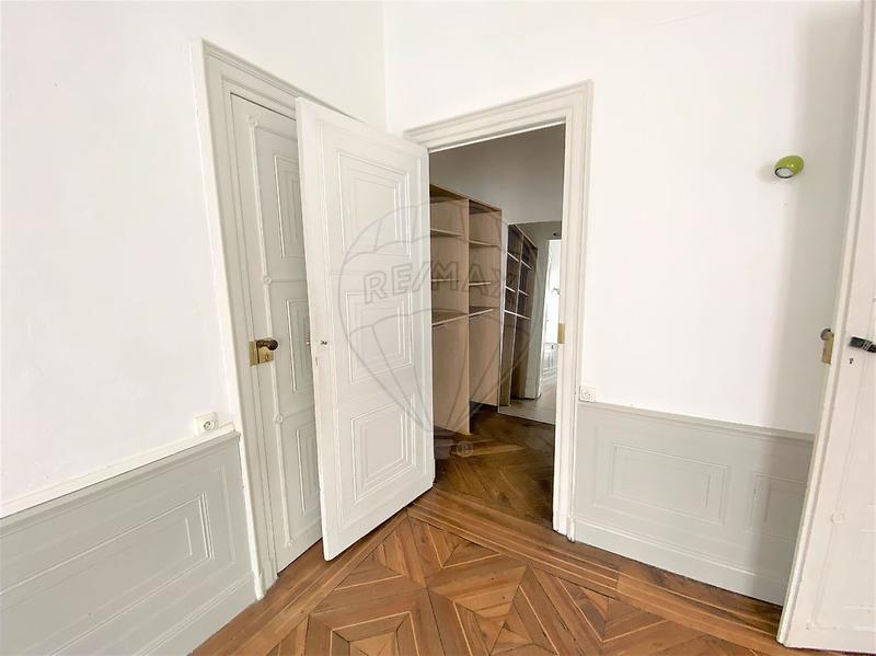 Appartement - 90 m² - 3 pièces