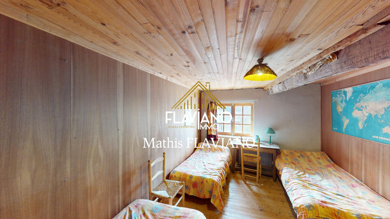 Maison - 179 m² - 8 pièces