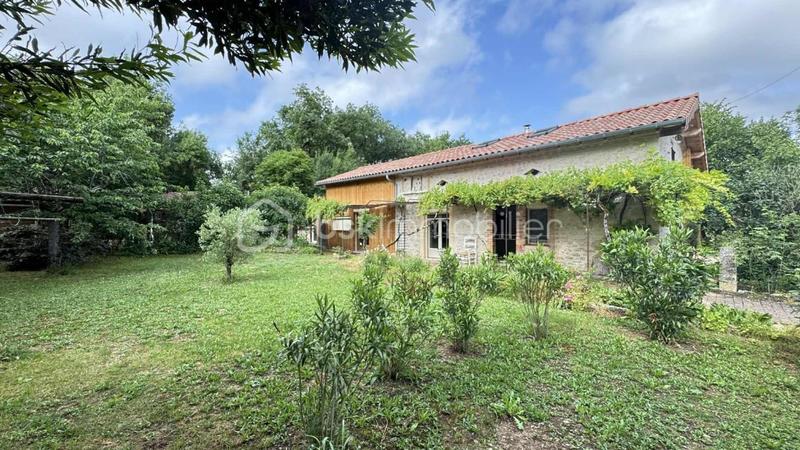 Maison en pierre - 155 m² - 5 pièces