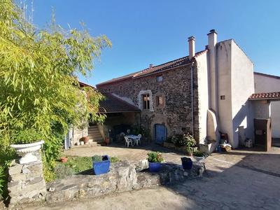 Maison - 172 m² - 8 pièces