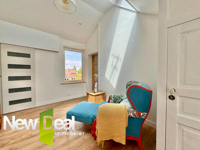 Maison - 185 m² - 11 pièces