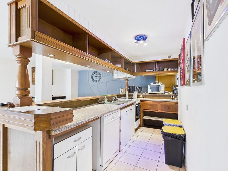 Appartement - 83 m² - 3 pièces