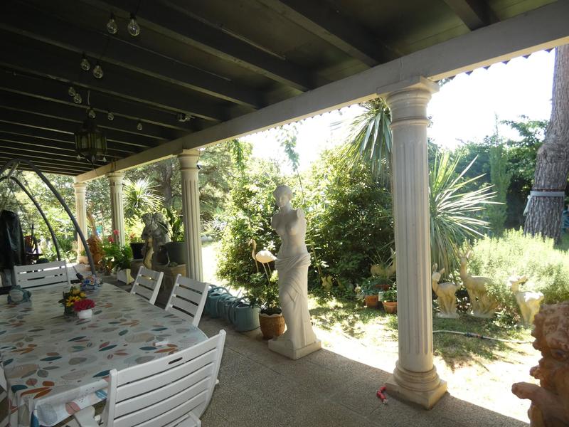 Maison - 320 m² - 8 pièces