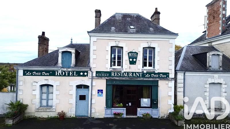 Maison - 403 m² - 16 pièces