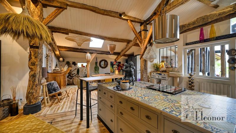 Maison ancienne - 309 m² - 6 pièces