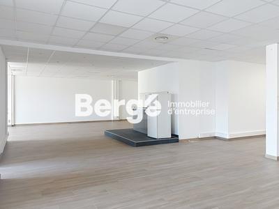 Bureau - 250 m²