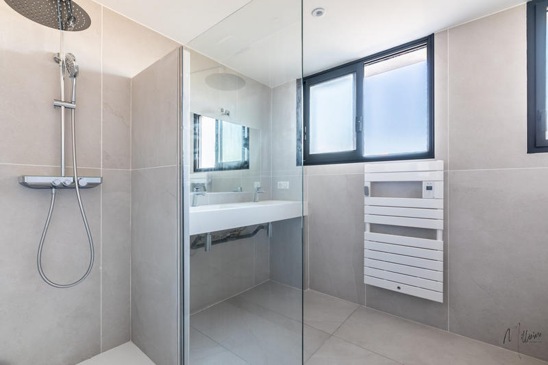 Maison - 165 m² - 6 pièces