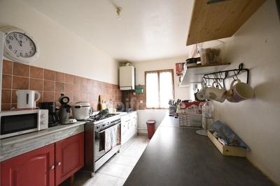 Maison - 96 m² - 4 pièces