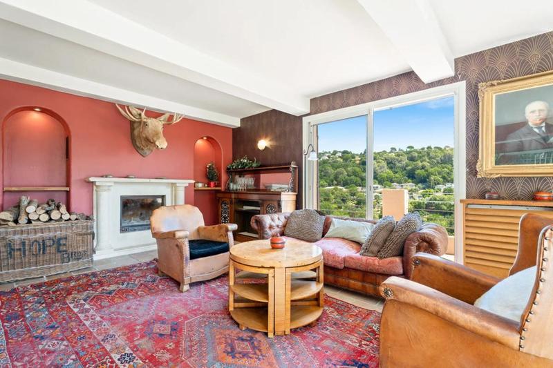 Villa - 280 m² - 8 pièces