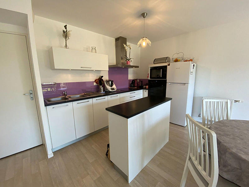 Appartement - 80 m² - 4 pièces