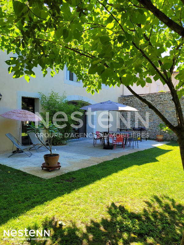 Maison - 227 m² - 6 pièces