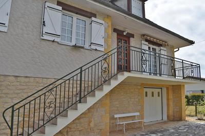 Maison - 146 m² - 7 pièces