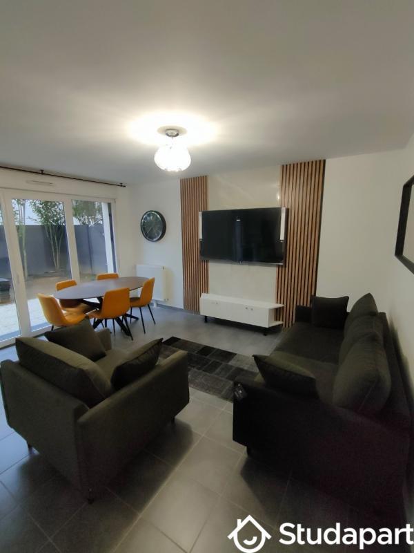 Chambre - 10 m² - 1 pièce