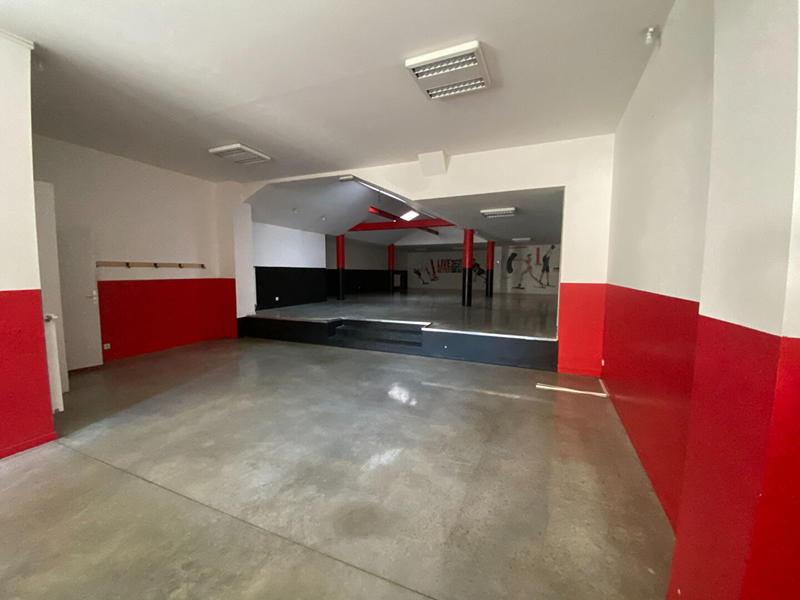 Local commercial - 218 m²