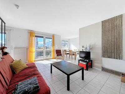 Appartement - 107 m² - 5 pièces