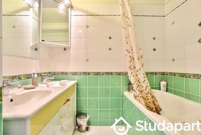 Chambre - 14 m² - 1 pièce