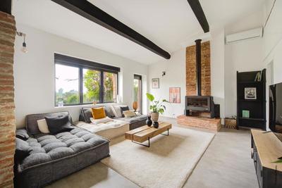 Maison - 220 m² - 7 pièces