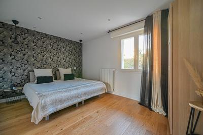 Maison contemporaine - 199 m² - 6 pièces