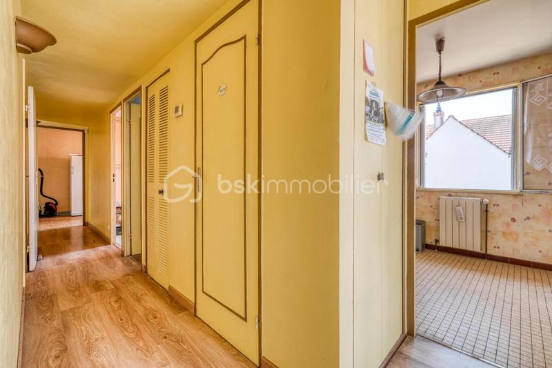 Maison traditionnelle - 81 m² - 4 pièces