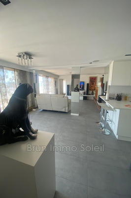 Appartement - 104 m² - 3 pièces