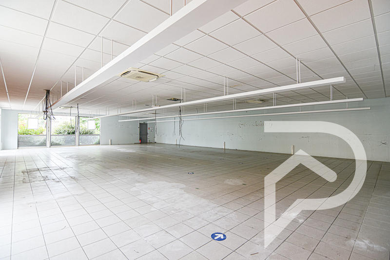 Local commercial - 300 m²
