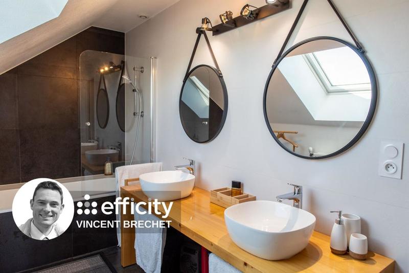 Maison - 233 m² - 7 pièces