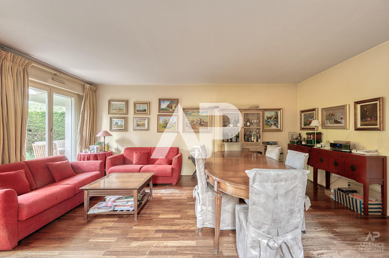 Appartement - 106 m² - 4 pièces