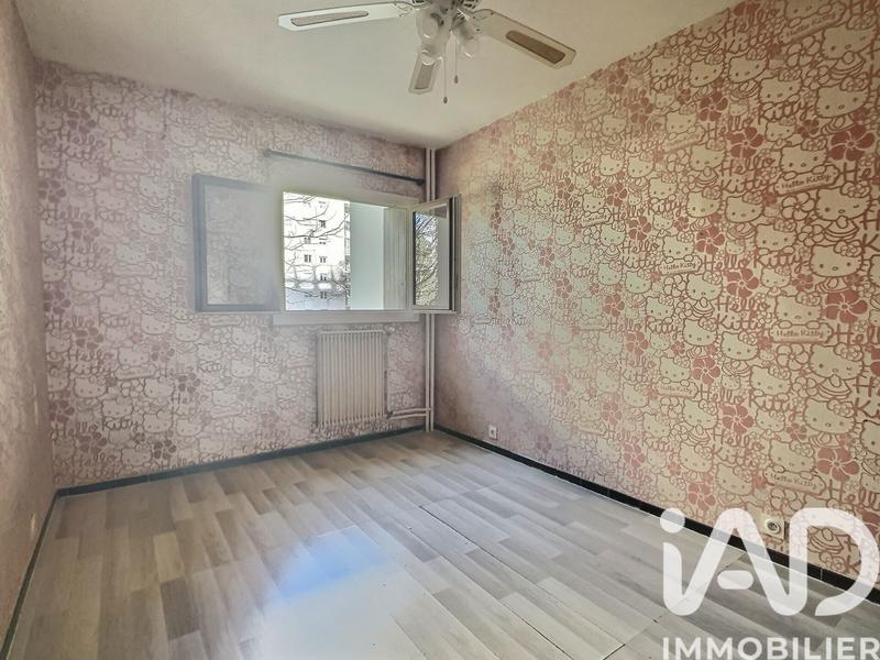 Appartement - 92 m² - 5 pièces