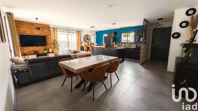 Maison - 87 m² - 5 pièces