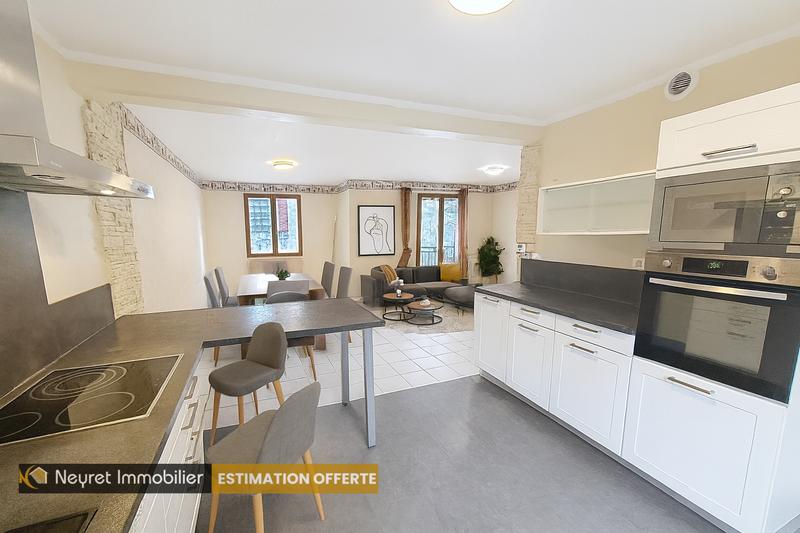 Maison - 109 m² - 6 pièces