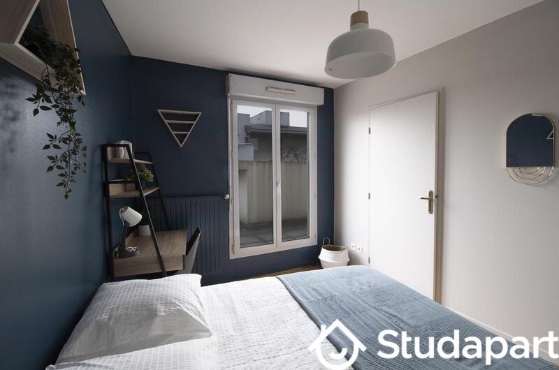 Chambre - 11 m² - 1 pièce