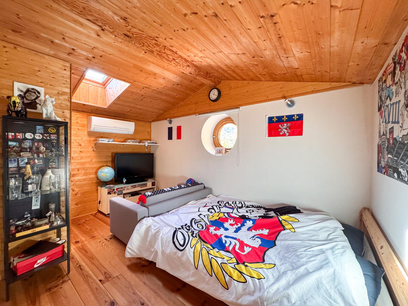 Propriété - 154 m² - 8 pièces