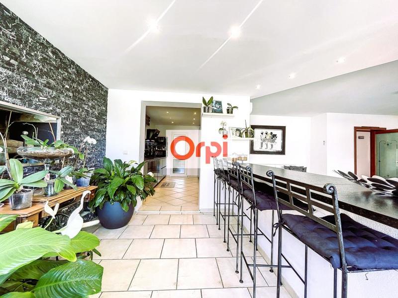 Villa - 220 m² - 7 pièces