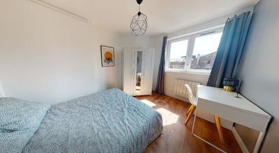 Appartement - 100 m² - 5 pièces