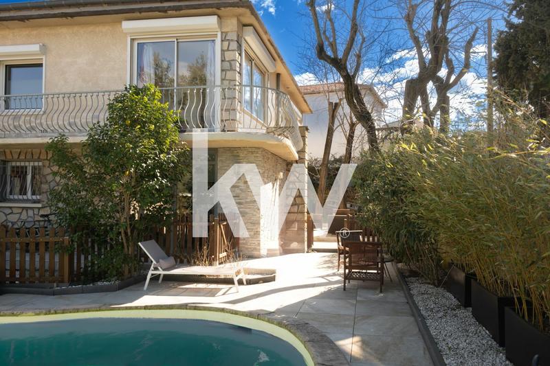 Maison - 192 m² - 7 pièces