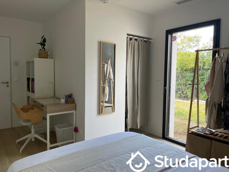 Chambre - 16 m² - 1 pièce