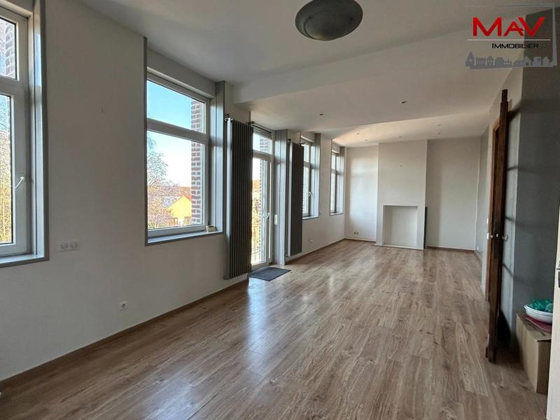 Duplex - 178 m² - 8 pièces