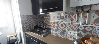 Appartement - 76 m² - 5 pièces