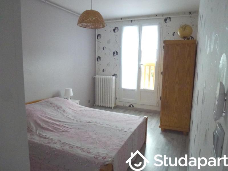 Chambre - 11 m² - 1 pièce