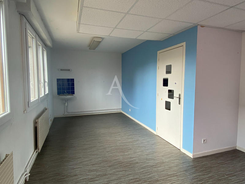 Local commercial - 25 m² - 2 pièces