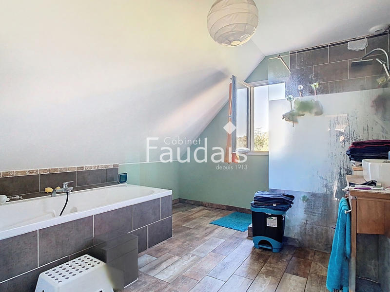 Maison - 114 m² - 6 pièces