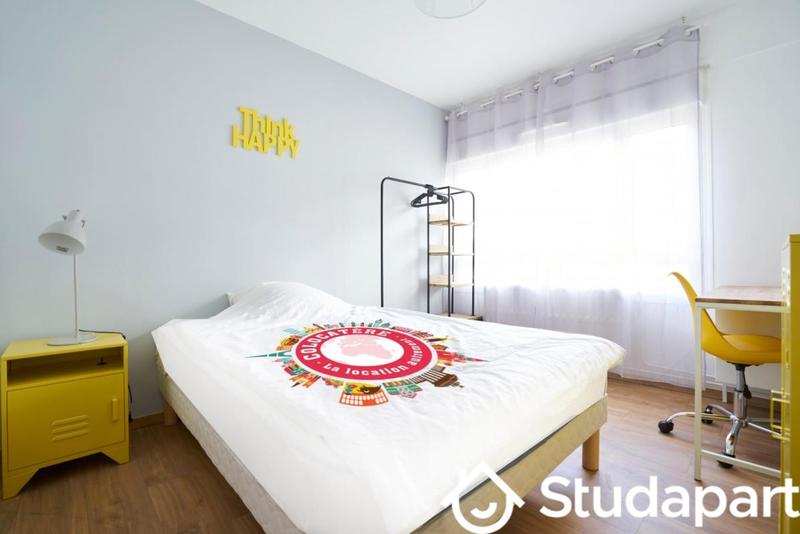 Chambre - 13 m² - 1 pièce