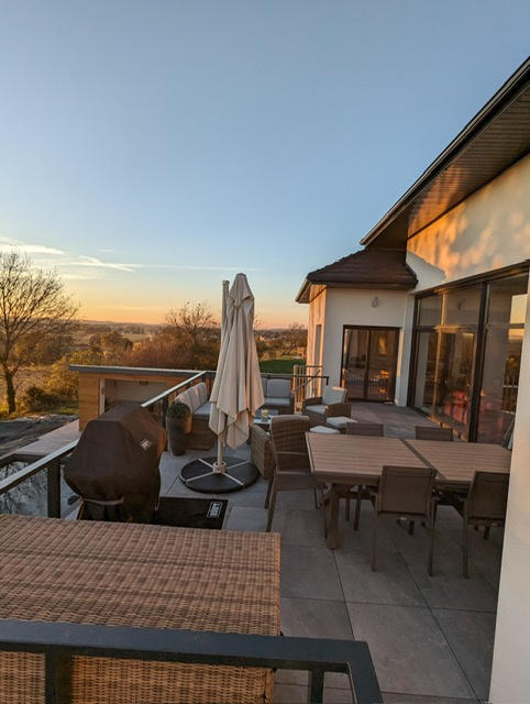 Maison - 258 m² - 6 pièces