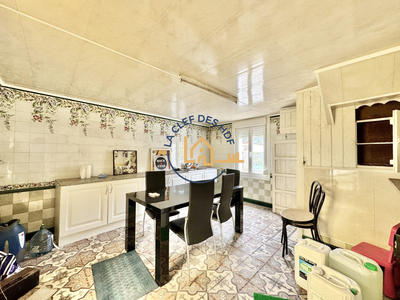 Maison - 130 m² - 8 pièces