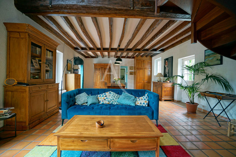 Maison - 200 m² - 6 pièces