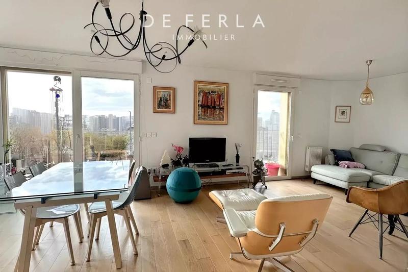 Appartement - 79 m² - 3 pièces