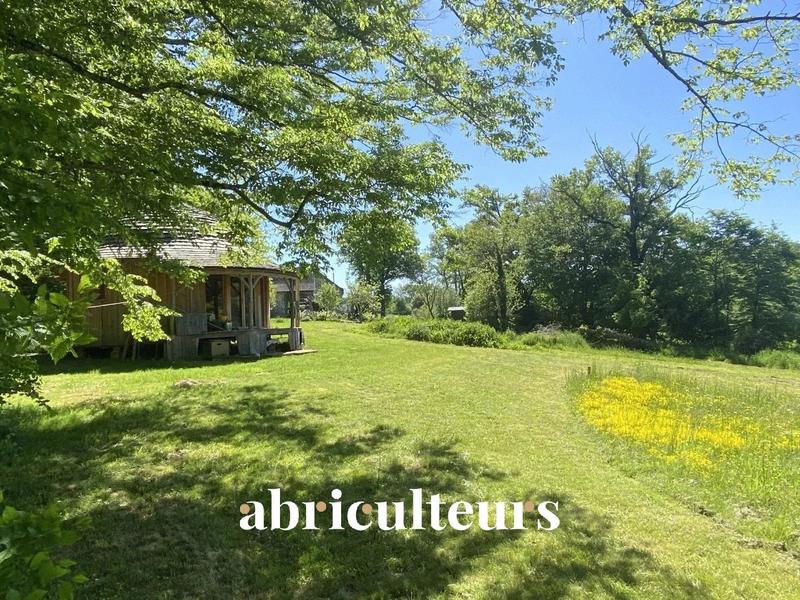 Maison de village - 160 m² - 9 pièces