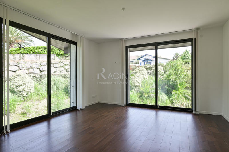 Villa - 310 m² - 7 pièces