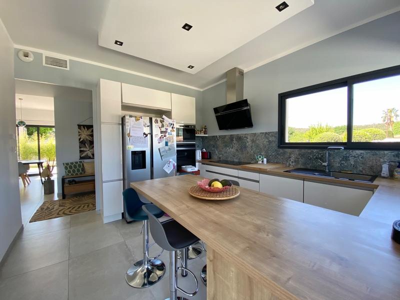 Maison - 175 m² - 7 pièces