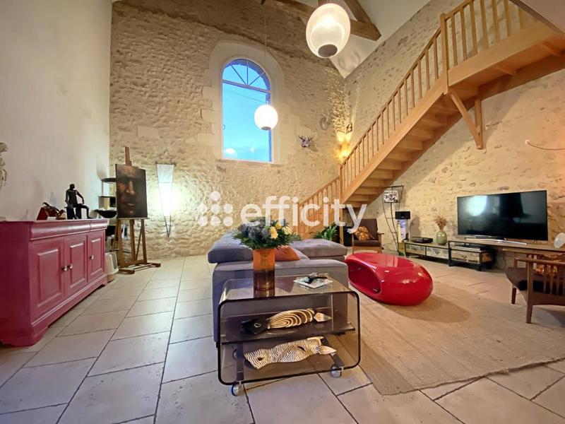 Maison - 174 m² - 8 pièces